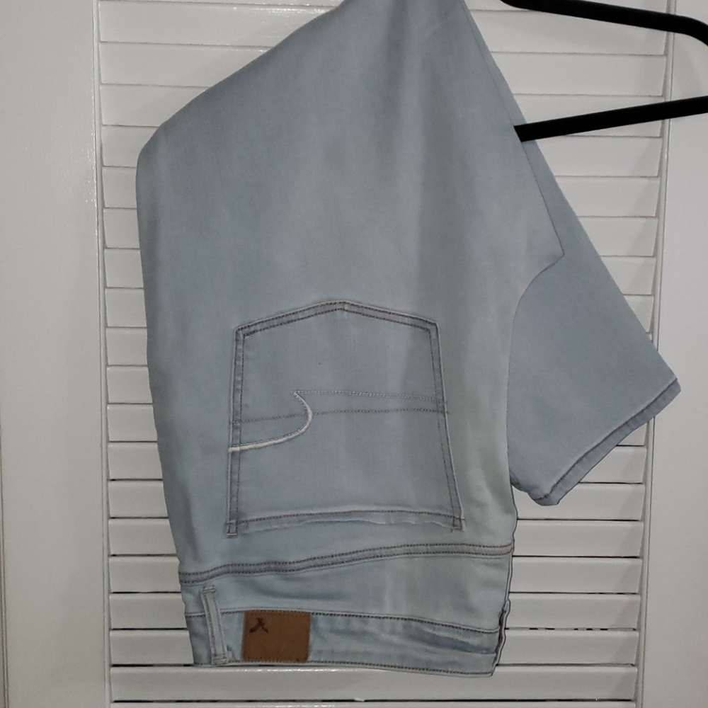Light wash non distressed American eagle jeggings